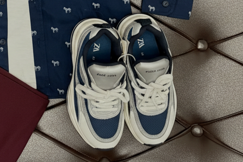 Next Navy Dog-Print Shirt + White Inner Tee + Wine Pants + Zara Navy Sneakers